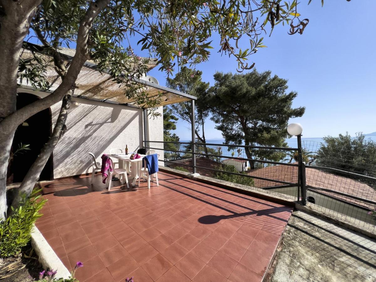 Testa Di Monaco - Basic Beach Accommodations Capo dʼOrlando Exterior foto